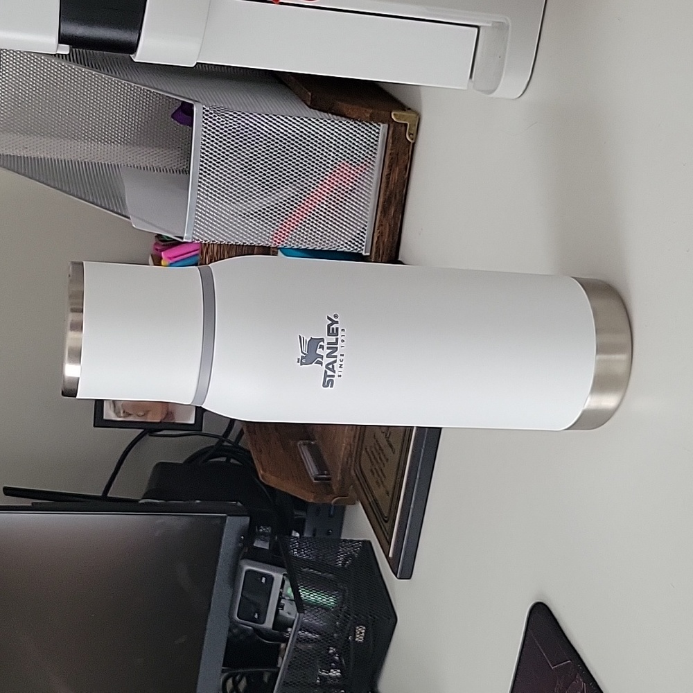NWT Stanley Adventure To Go Bottle